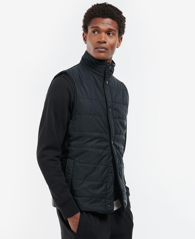 Black Men\'s Barbour Farnham Vest | FGAHCT-529