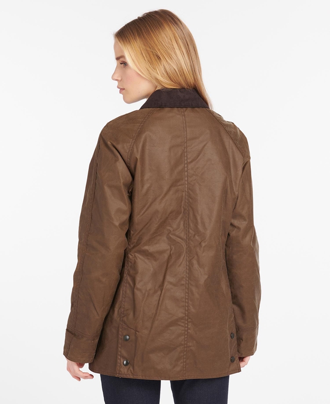 Brown Women's Barbour Beadnell® Waxed Jackets | FHQDXP-153